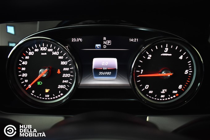 MERCEDES-BENZ E 220 d 4Matic Sport